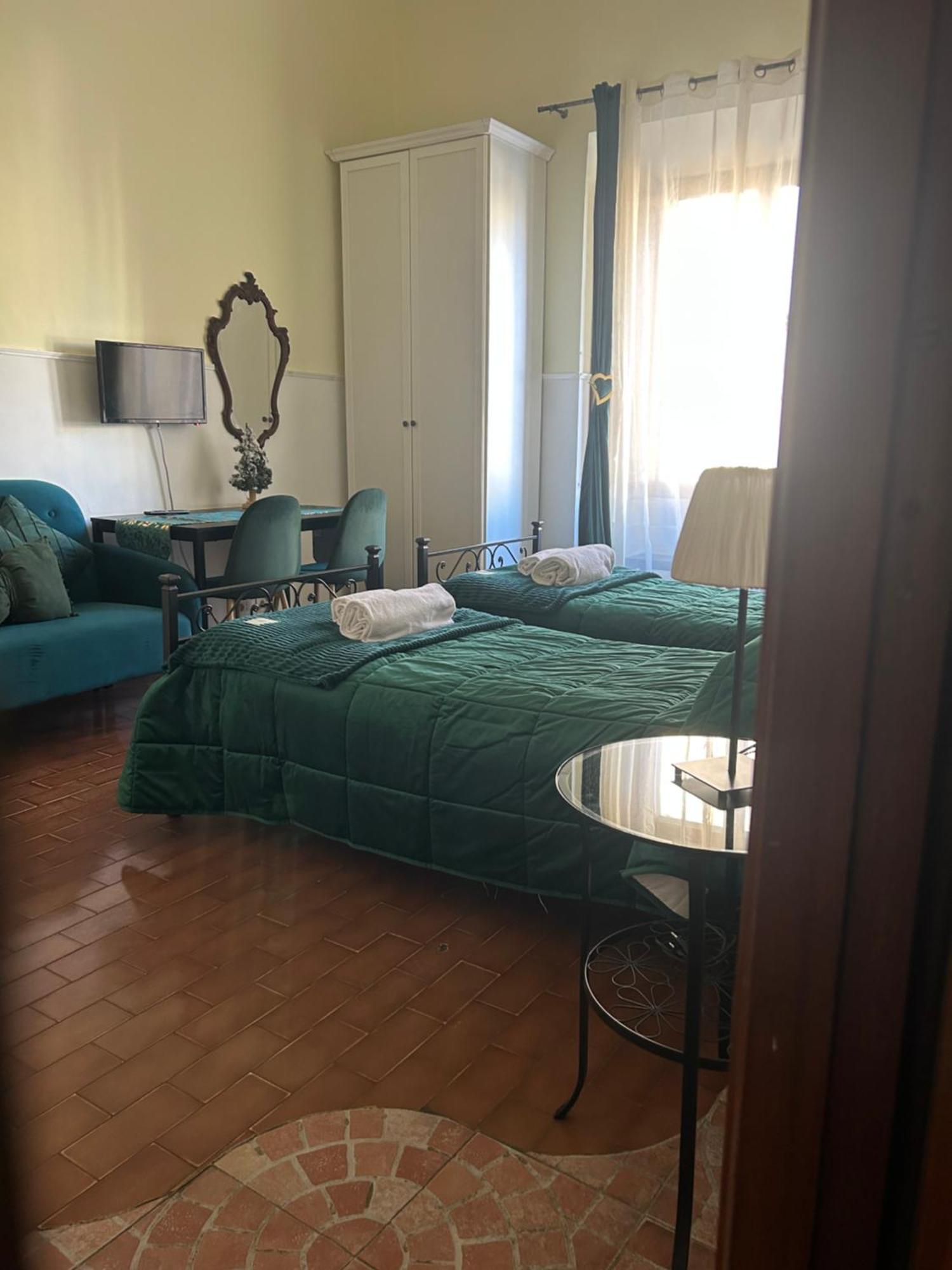 Glam Sm Maggiore Guest House Rzym Zewnętrze zdjęcie