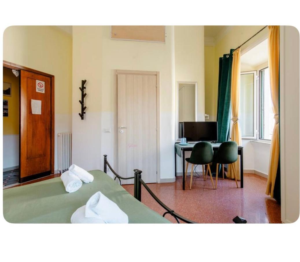Glam Sm Maggiore Guest House Rzym Zewnętrze zdjęcie